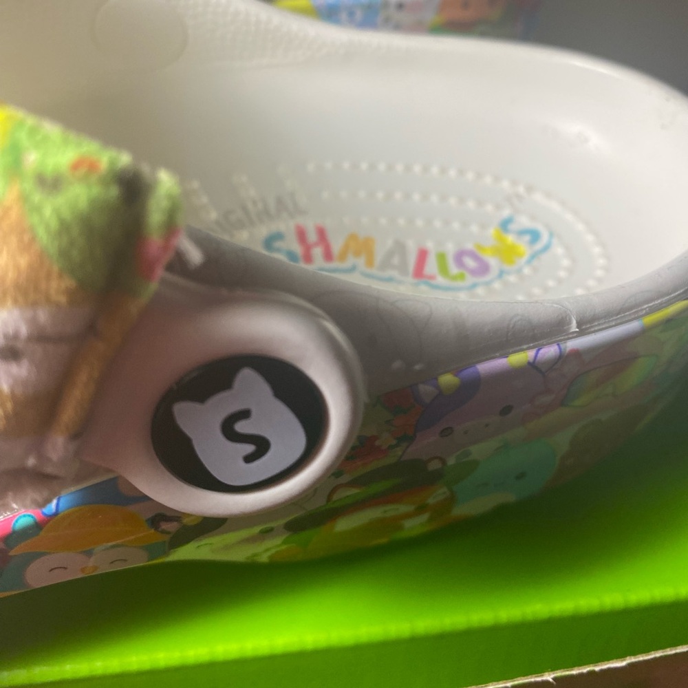 SquishMallows Crocs 😍 - Picture 7 of 9